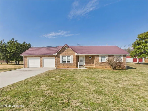 $263,500 | 129 Farris Circle, La Follette, TN 37766