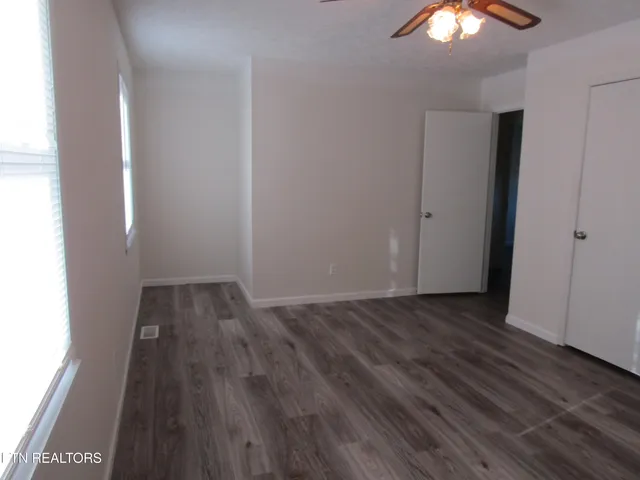 $270,000 | 129 Farris Circle, La Follette, TN 37766