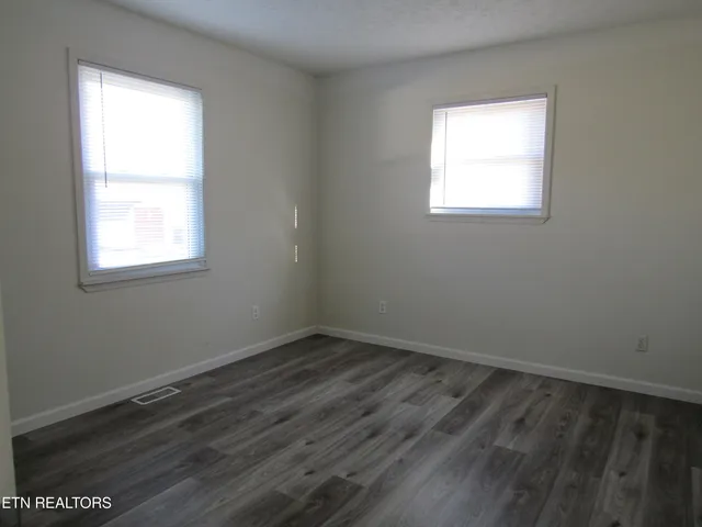 $270,000 | 129 Farris Circle, La Follette, TN 37766