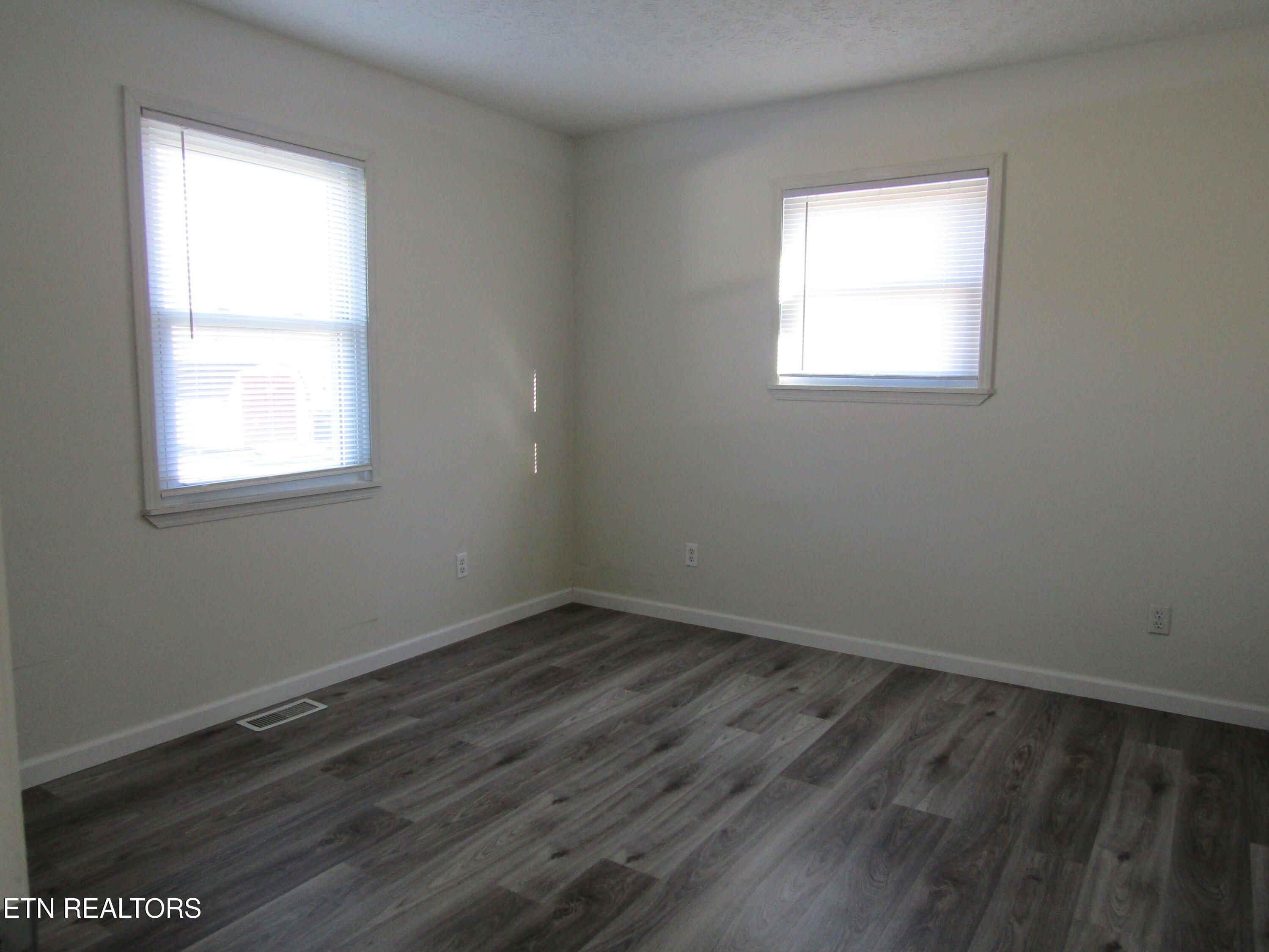 129 Farris Circle La Follette, TN 37766 - Photo 21 of 25 IMG_2778