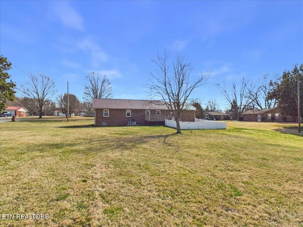 $263,500 | 129 Farris Circle, La Follette, TN 37766