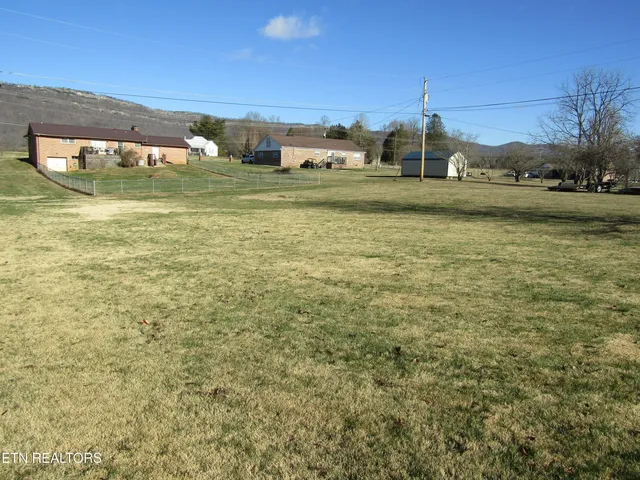 $270,000 | 129 Farris Circle, La Follette, TN 37766