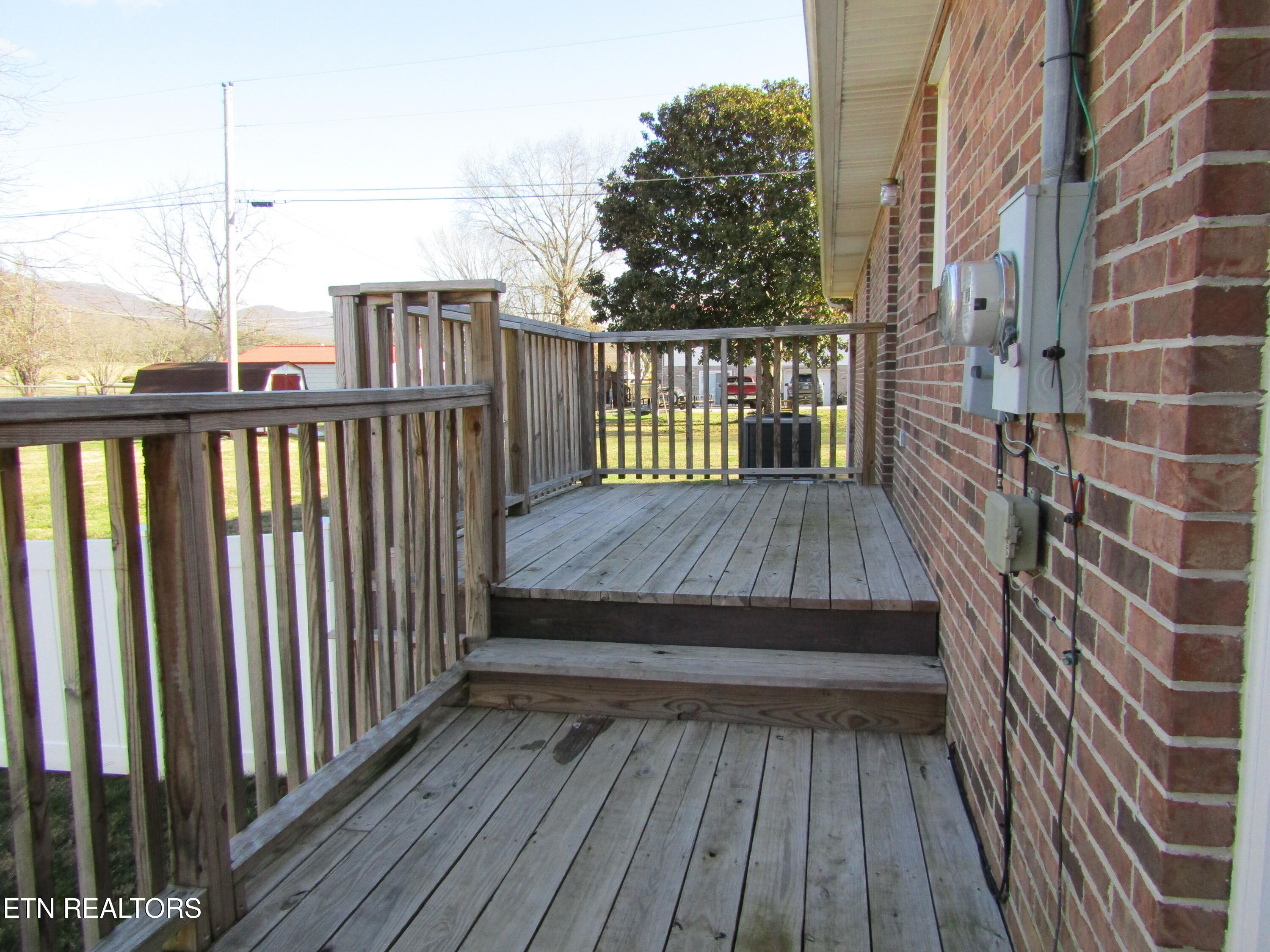 129 Farris Circle La Follette, TN 37766 - Photo 9 of 25 IMG_2836