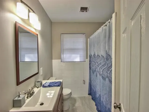 $2,350 | 2107 High Road, Tallahassee, FL 32303