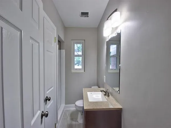 $2,350 | 2107 High Road, Tallahassee, FL 32303