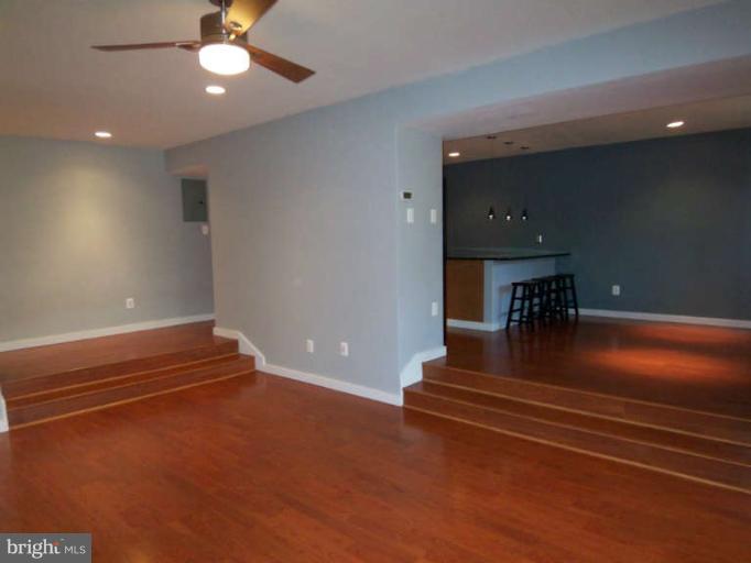 1663 Parkcrest Circle, Unit 5B/100 Reston, VA 20190 - Photo 13 of 26 Interior (General)