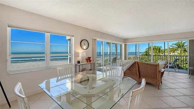 $1,200,000 | 800 Benjamin Franklin Drive, Unit 308, Sarasota, FL 34236