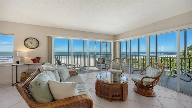 $1,200,000 | 800 Benjamin Franklin Drive, Unit 308, Sarasota, FL 34236