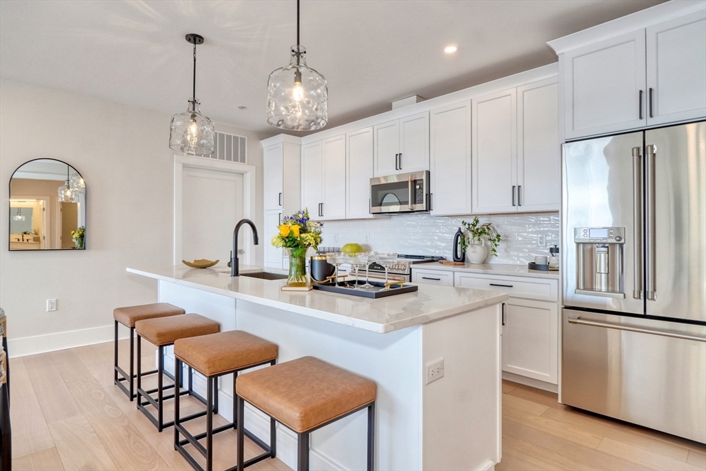 62 Foundry Street, Unit 309 Wakefield, MA 01880 - Photo 2 of 25