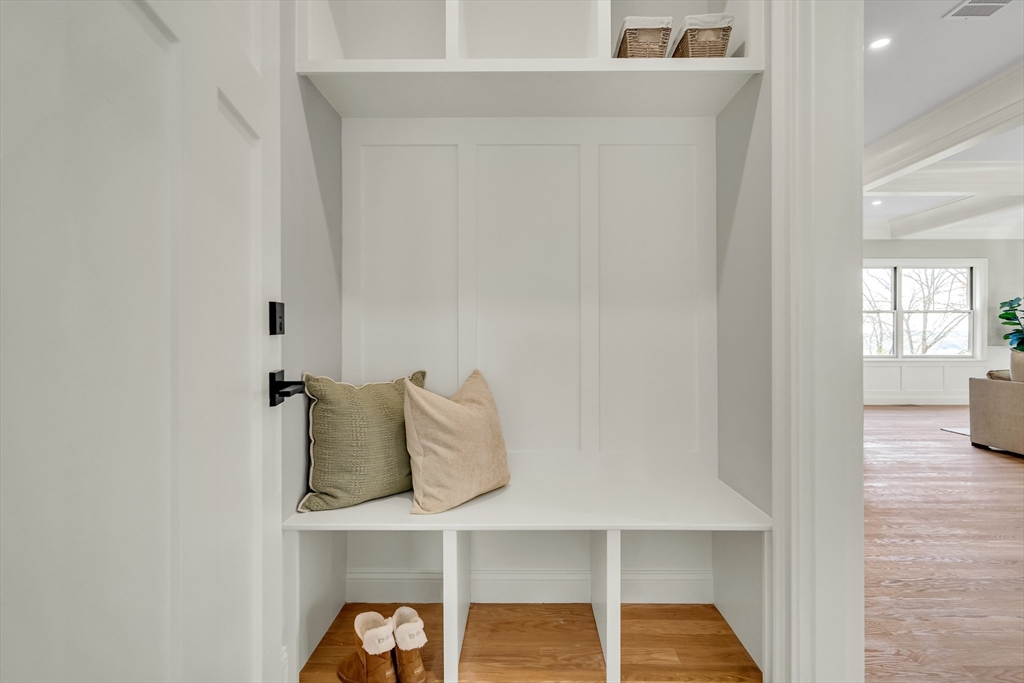 24 Deering Avenue Lexington, MA 02421 - Photo 7 of 42