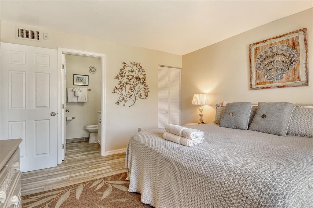 5963 Midnight Pass Road, Unit 355 Sarasota, FL 34242 - Photo 23 of 50 Gallery Image 23