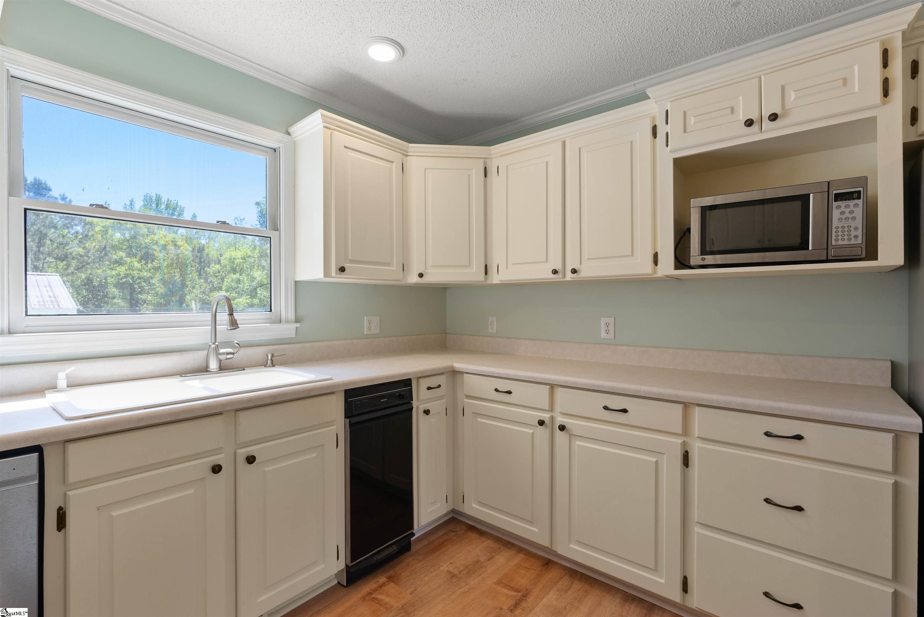 1110 Pine Top Road Belton, SC 29627 - Photo 11 of 41