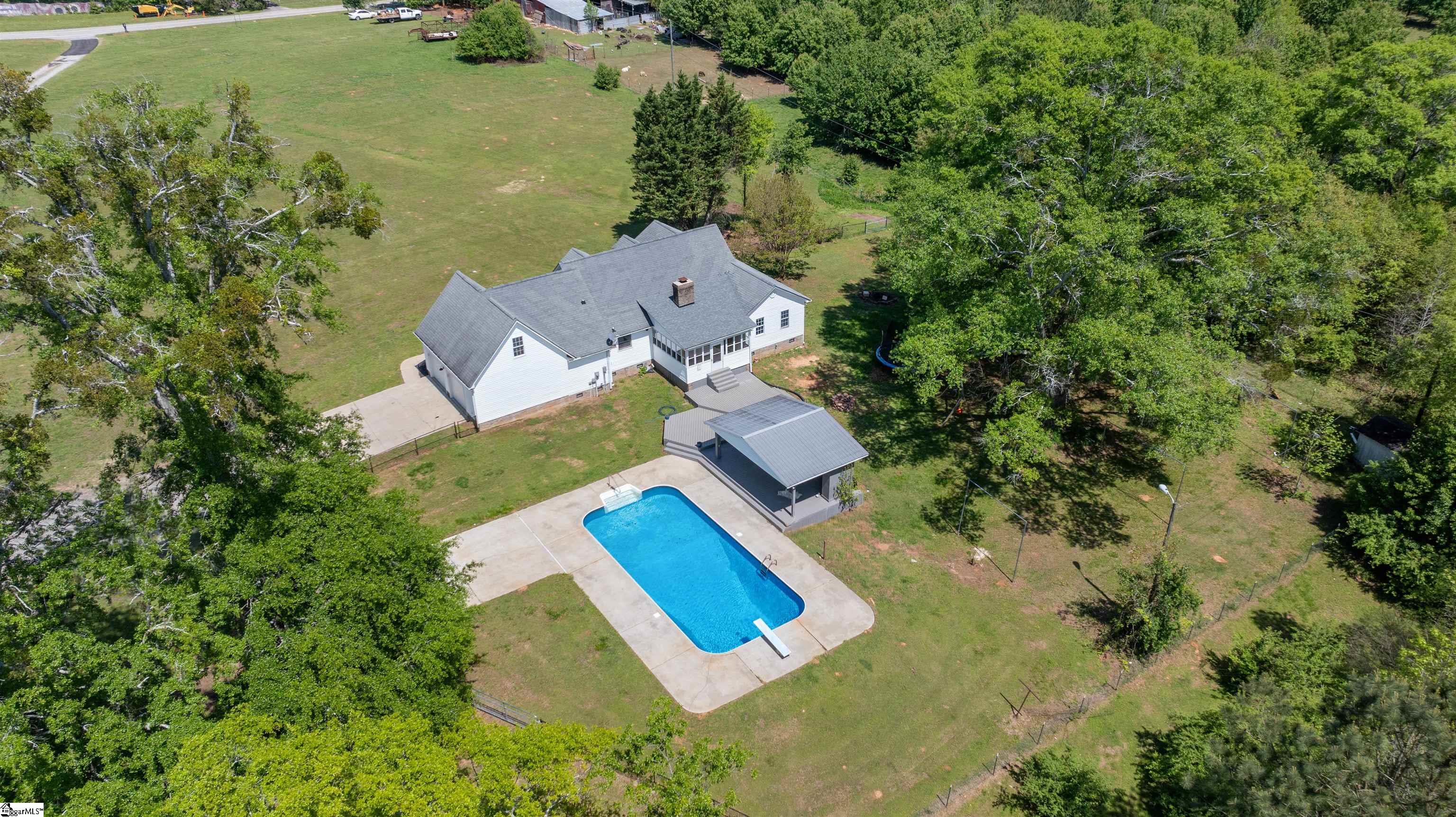 1110 Pine Top Road Belton, SC 29627 - Photo 36 of 41