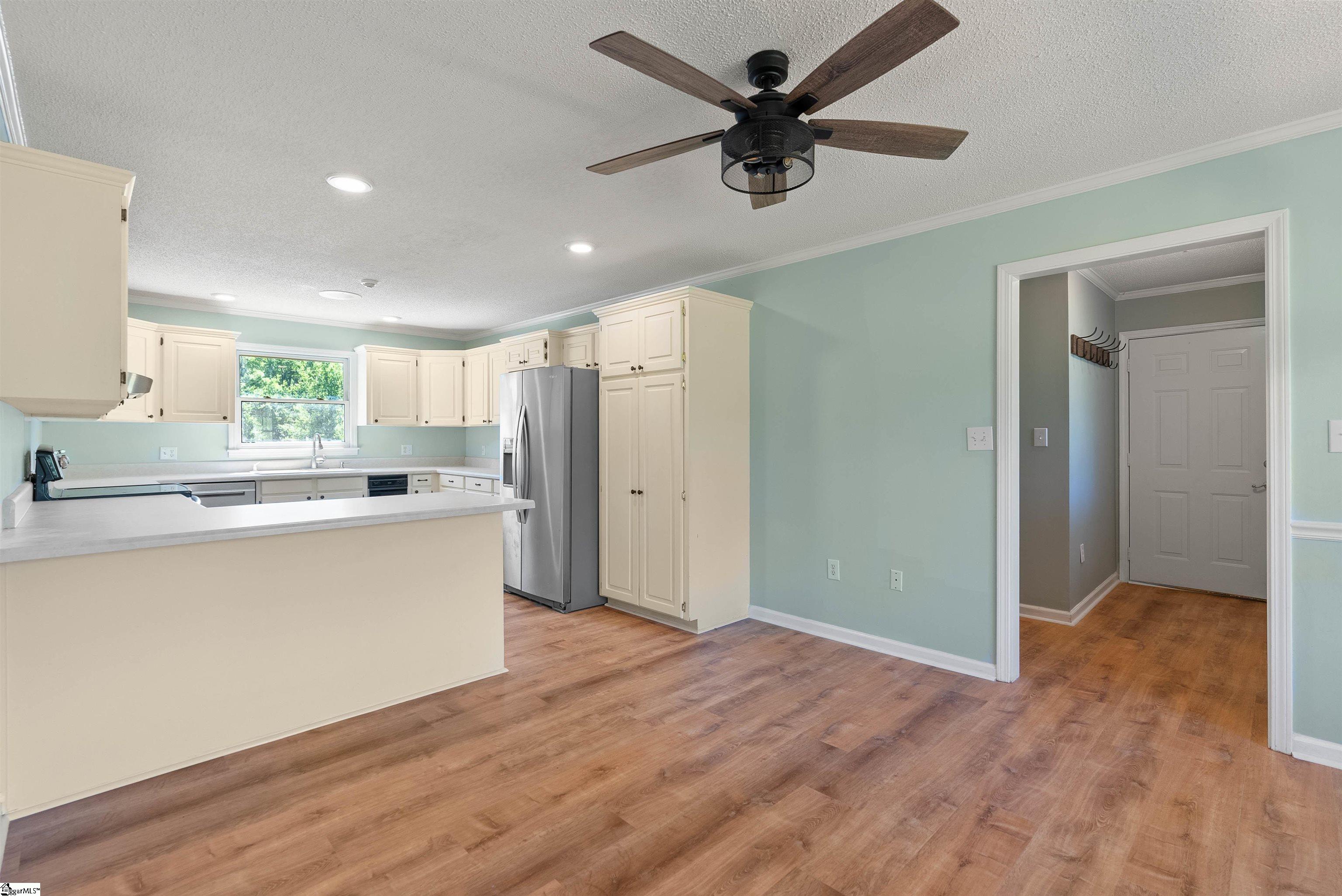 1110 Pine Top Road Belton, SC 29627 - Photo 9 of 41