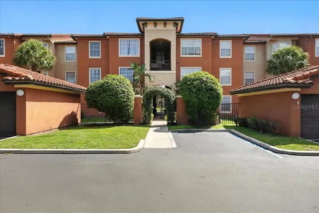 $1,400 | 5572 Metrowest Boulevard, Unit 202, Orlando, FL 32811