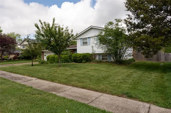 $207,900 | 281 Fairway Drive, Fairborn, OH 45324