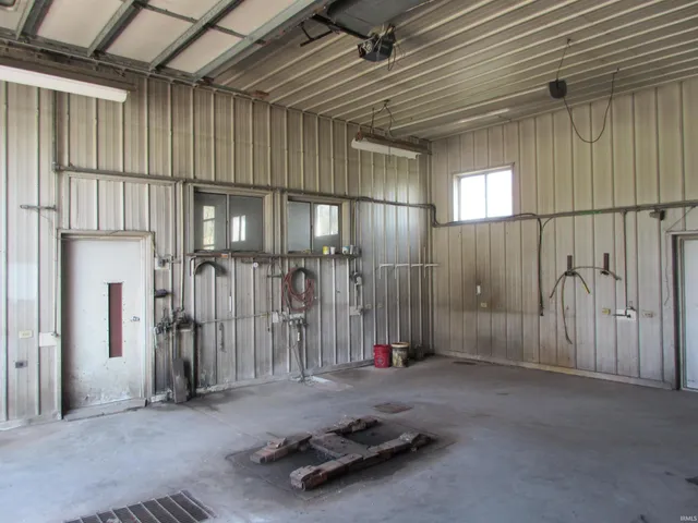 $595,000 | 804 Southeast 11th Street, Washington, IN 47501