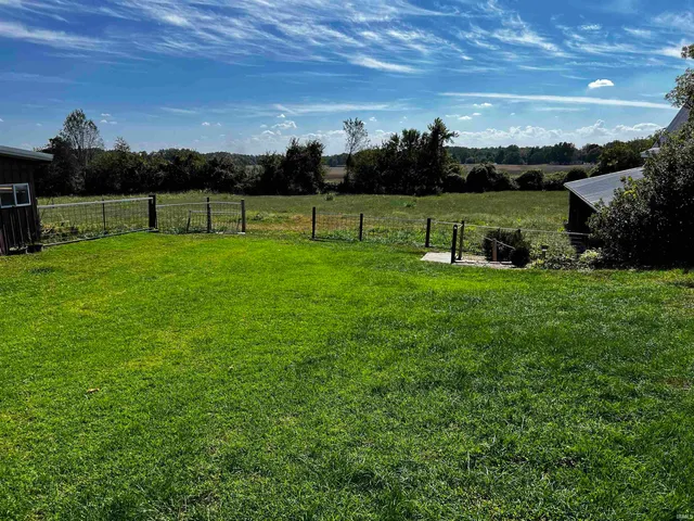 $595,000 | 804 Southeast 11th Street, Washington, IN 47501