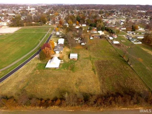 $565,000 | 804 Southeast 11th Street, Washington, IN 47501