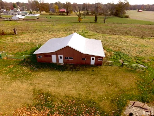 $595,000 | 804 Southeast 11th Street, Washington, IN 47501