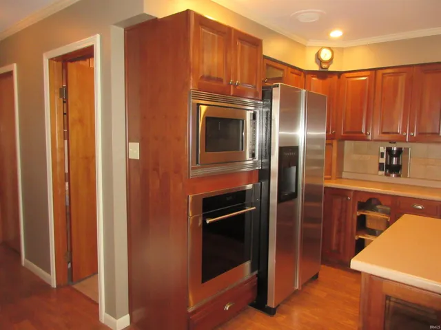 $595,000 | 804 Southeast 11th Street, Washington, IN 47501