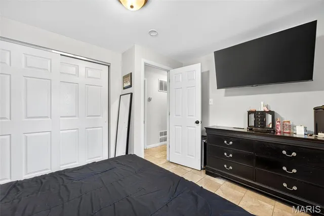 $235,000 | 7 Marveline Drive, St. Charles, MO 63304