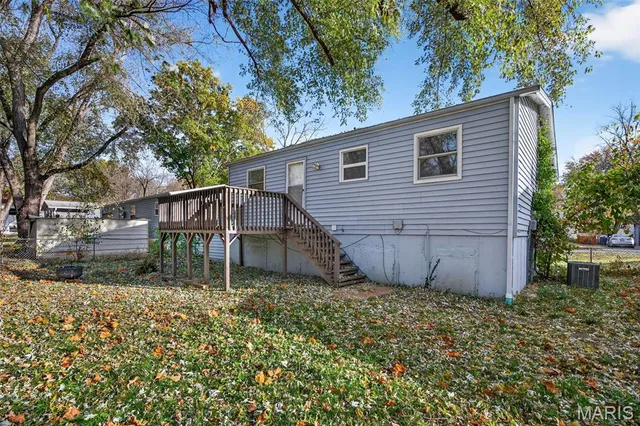 $235,000 | 7 Marveline Drive, St. Charles, MO 63304