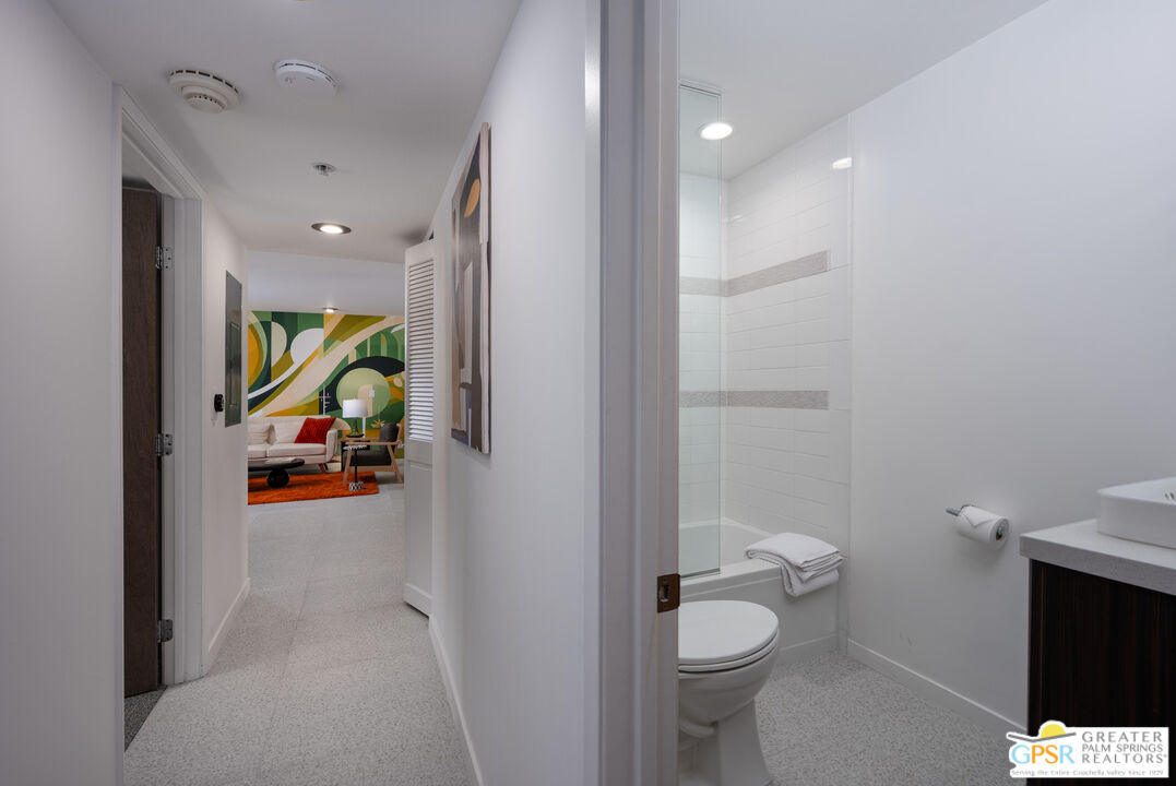 588 East San Lorenzo Road, Unit 104 Palm Springs, CA 92264 - Photo 22 of 66