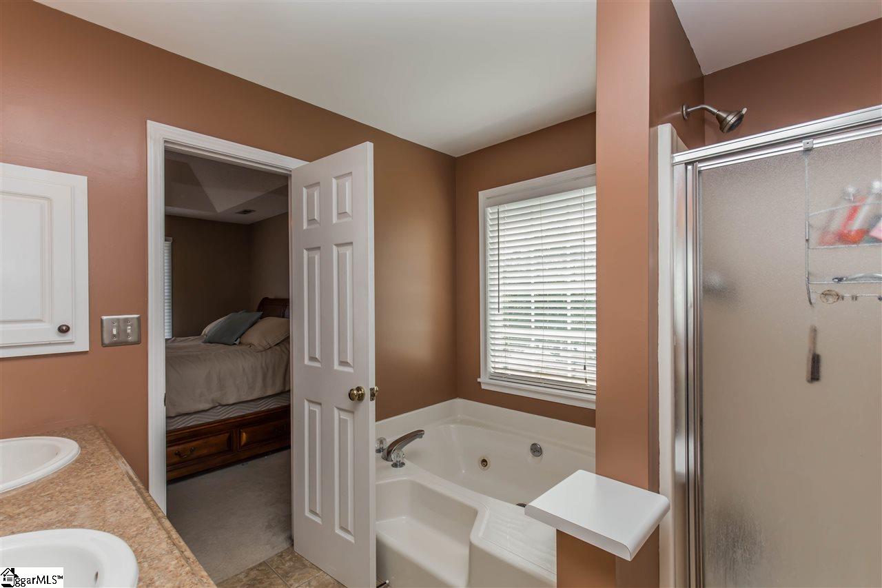 246 East Autumn Ridge Road Moore, SC 29369 - Photo 18 of 31 Gallery Image 18