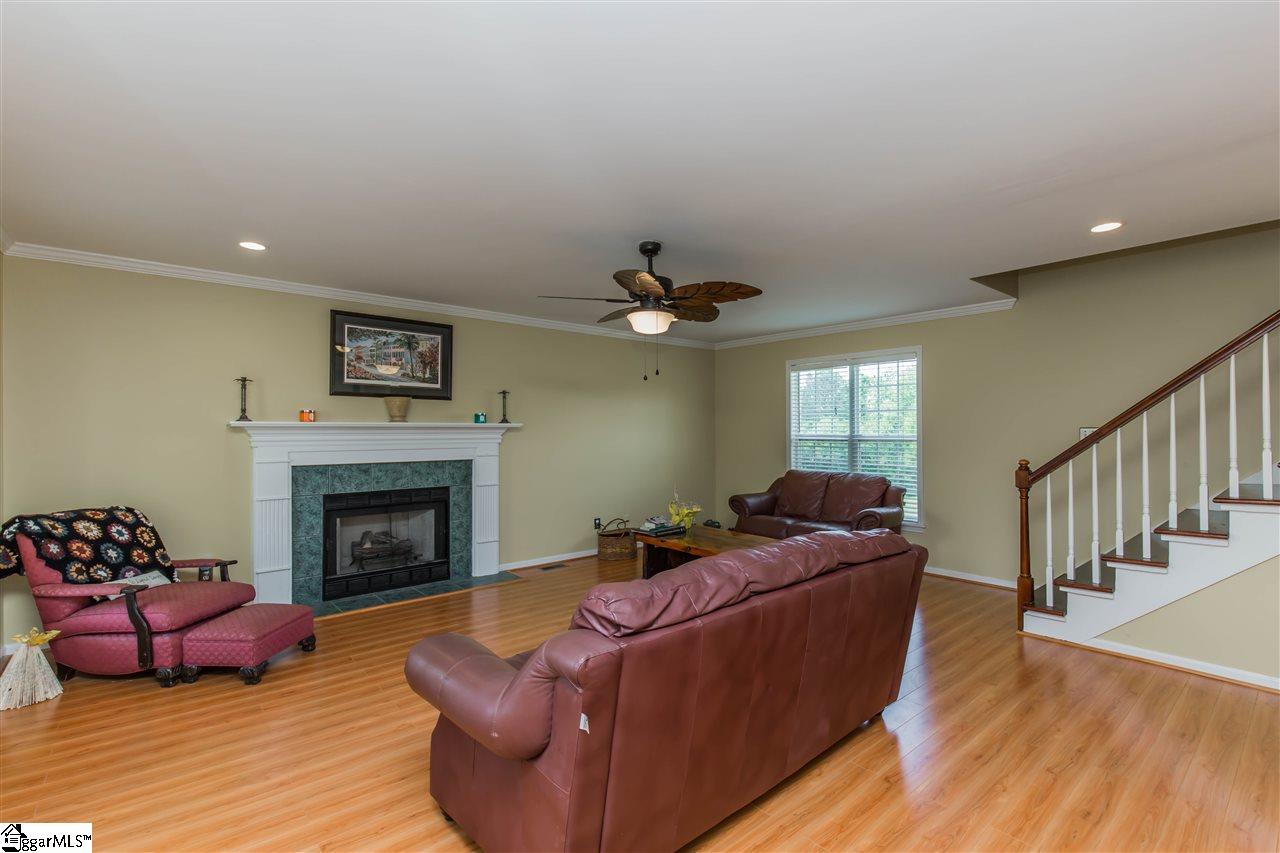 246 East Autumn Ridge Road Moore, SC 29369 - Photo 4 of 31 Gallery Image 4