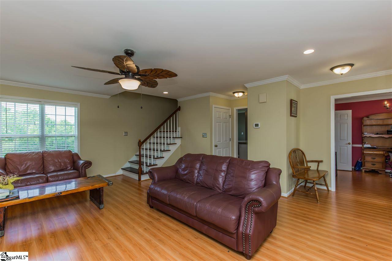 246 East Autumn Ridge Road Moore, SC 29369 - Photo 6 of 31 Gallery Image 6
