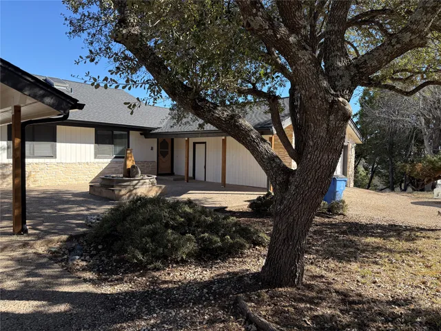 $1,995 | 3205 Mac Arthur Avenue, Unit B, Lago Vista, TX 78645