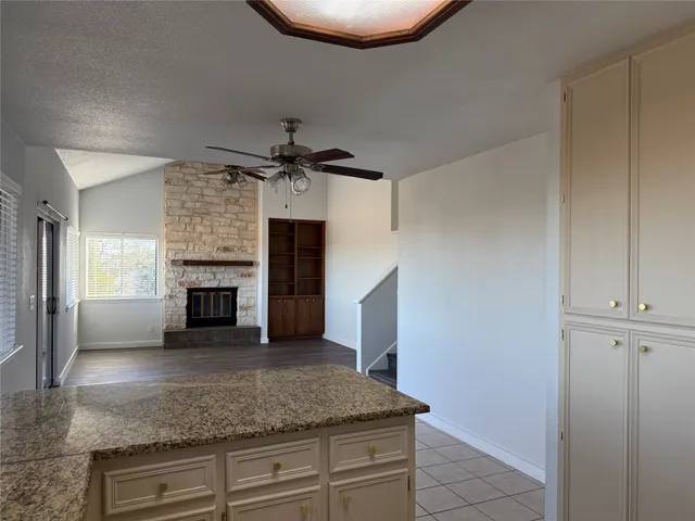 $1,995 | 3205 Mac Arthur Avenue, Unit B, Lago Vista, TX 78645