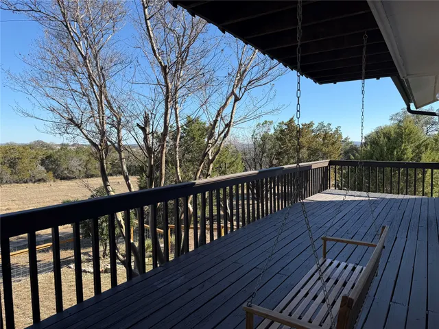 $1,995 | 3205 Mac Arthur Avenue, Unit B, Lago Vista, TX 78645