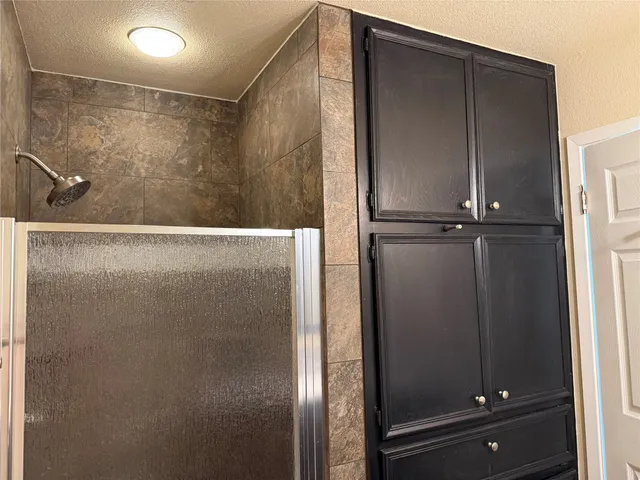 $1,995 | 3205 Mac Arthur Avenue, Unit B, Lago Vista, TX 78645