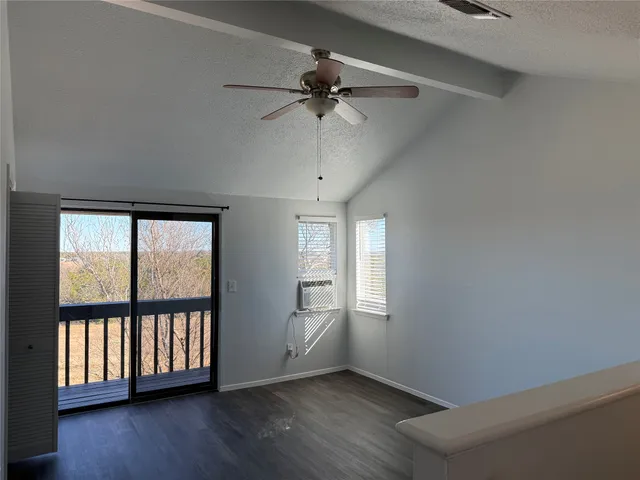 $1,995 | 3205 Mac Arthur Avenue, Unit B, Lago Vista, TX 78645