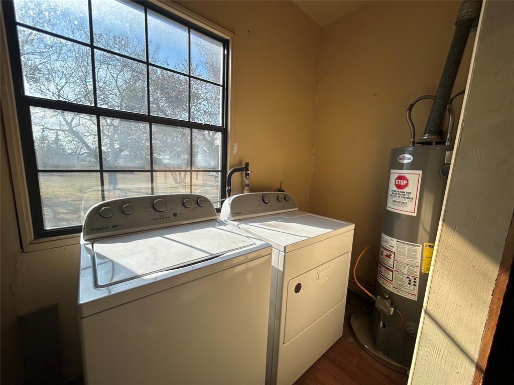 5 W Highway Goldthwaite, TX 76844 - Photo 16 of 29 a utility room with dryer and washer