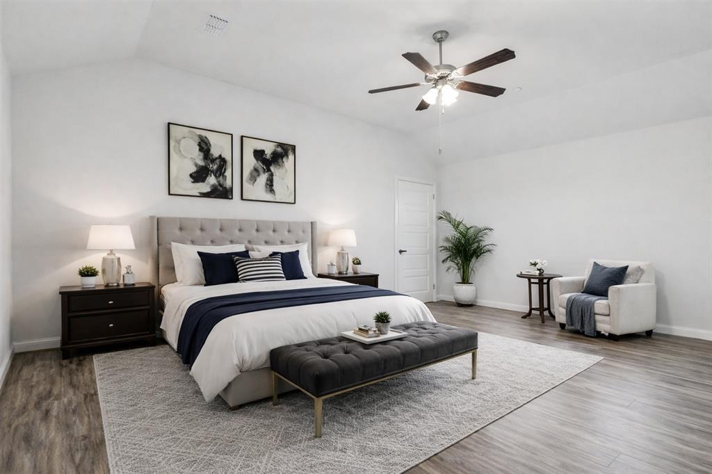4920 Saguaro Ridge McKinney, TX 75070 - Photo 19 of 39 MasterBedroom - Upstairs