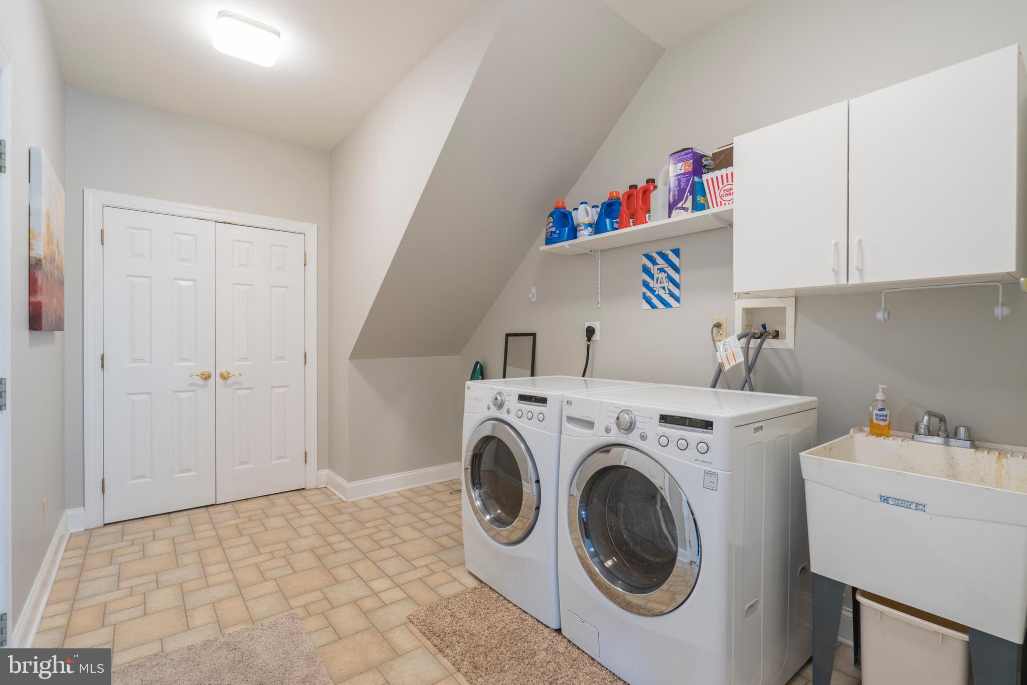 1615 Manley Road West Chester, PA 19380 - Photo 18 of 43 Large Laundry Room/Coat closet/Mudroom