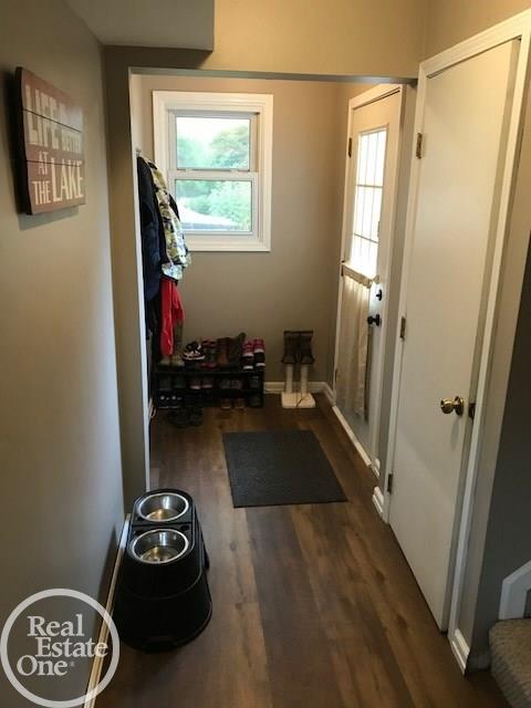 54985 Ridge Road New Baltimore, MI 48047 - Photo 10 of 42 Gallery Image 10