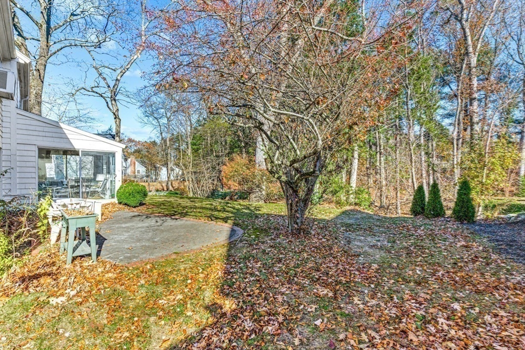 40 Radcliffe Road Wellesley, MA 02482 - Photo 19 of 34