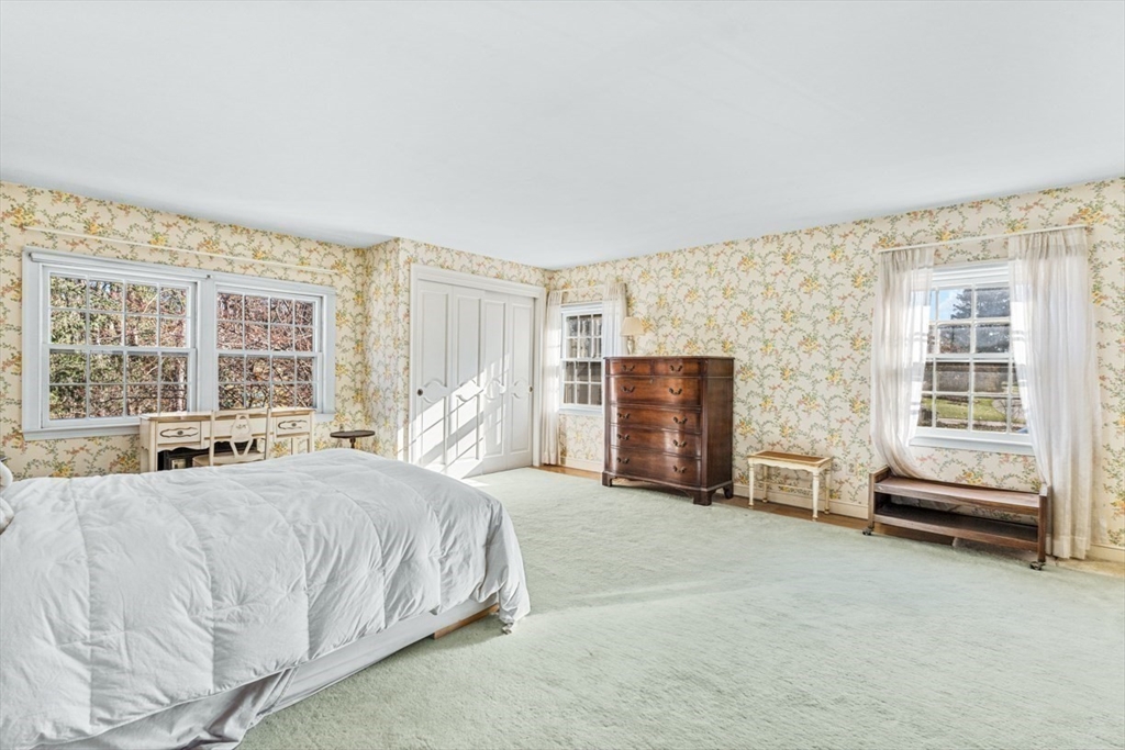 40 Radcliffe Road Wellesley, MA 02482 - Photo 22 of 34