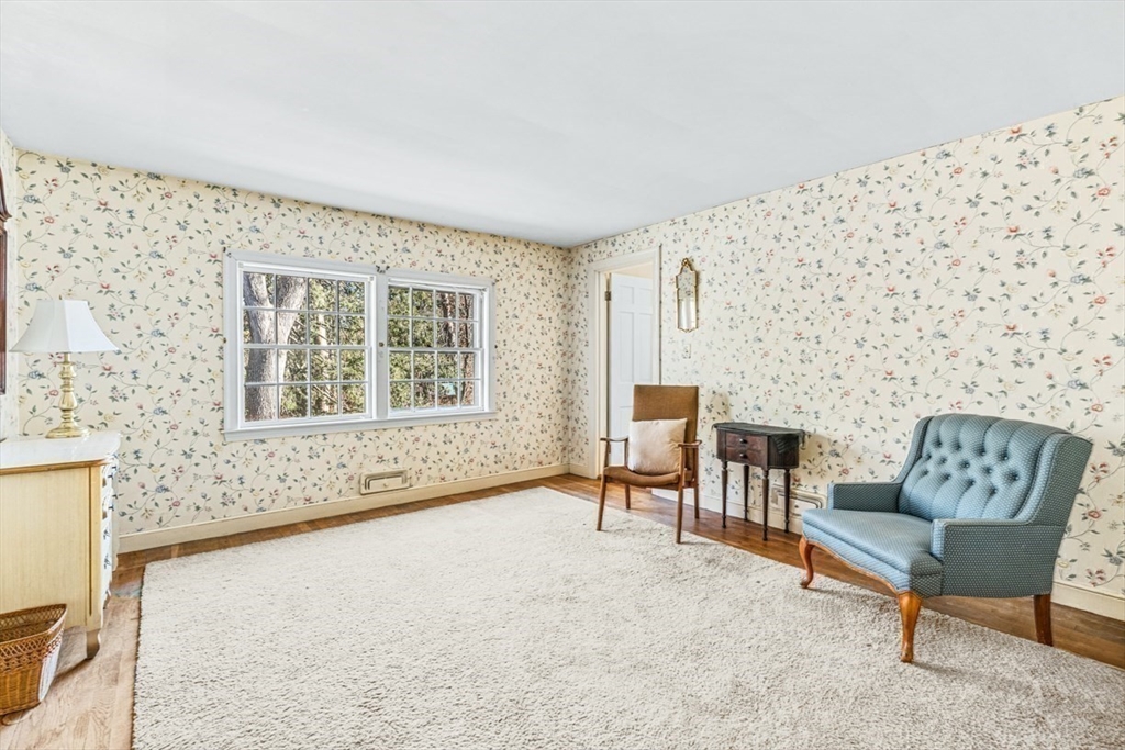 40 Radcliffe Road Wellesley, MA 02482 - Photo 25 of 34
