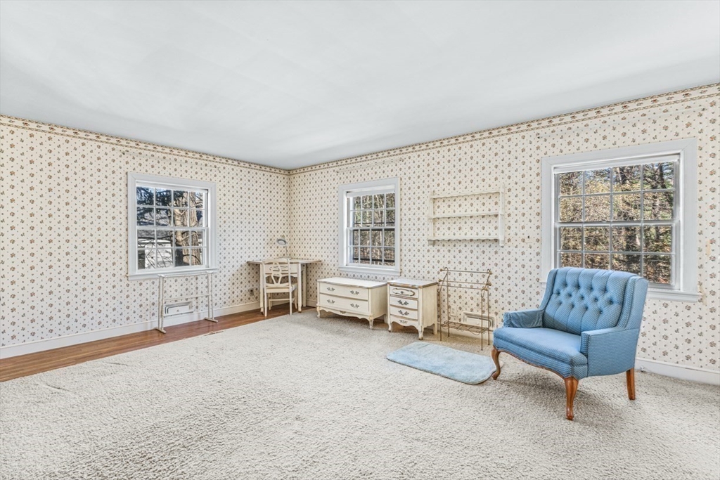 40 Radcliffe Road Wellesley, MA 02482 - Photo 27 of 34