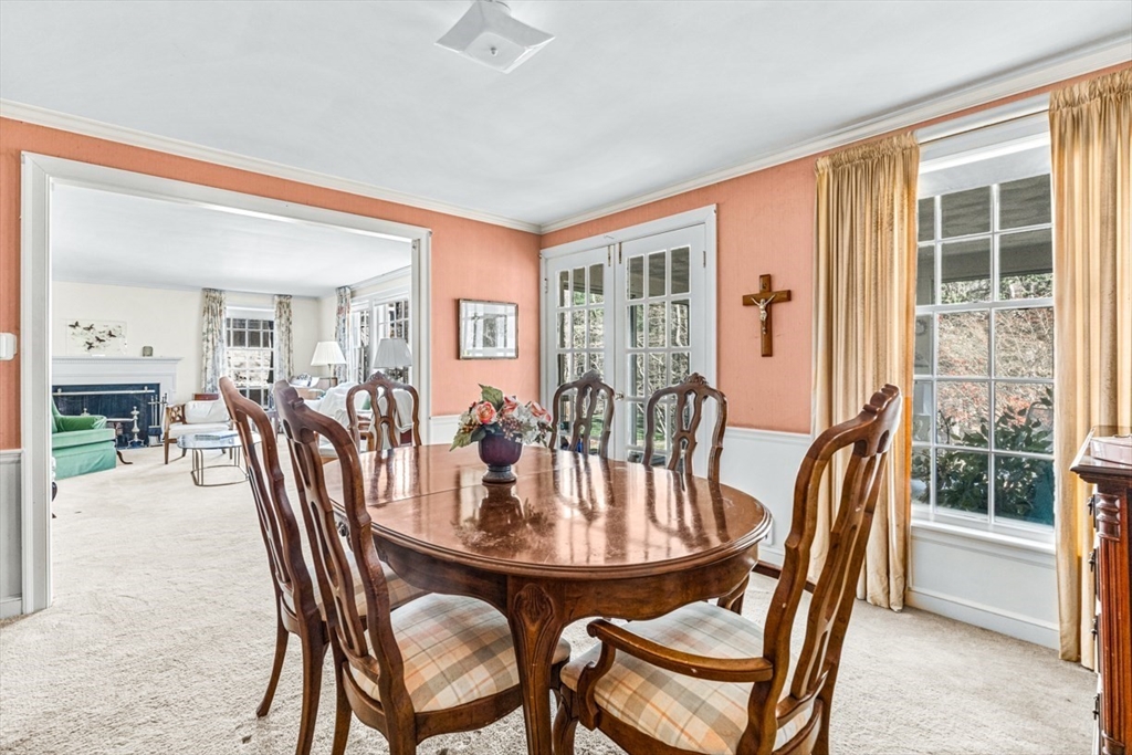 40 Radcliffe Road Wellesley, MA 02482 - Photo 6 of 34