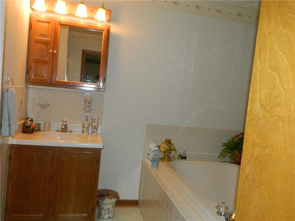 1758 Fox Ridge Drive, Unit 84 Springfield, OH 45503 - Photo 11 of 34