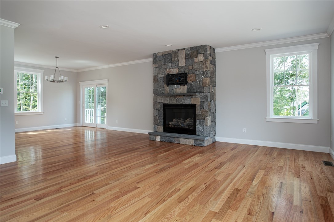 9 Lyne Road Tiverton, RI 02878 - Photo 11 of 24 Gallery Image 11