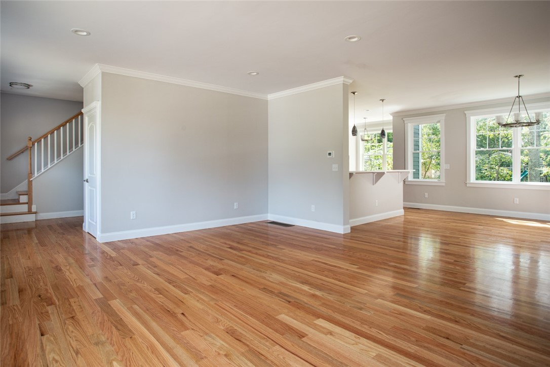 9 Lyne Road Tiverton, RI 02878 - Photo 13 of 24 Gallery Image 13