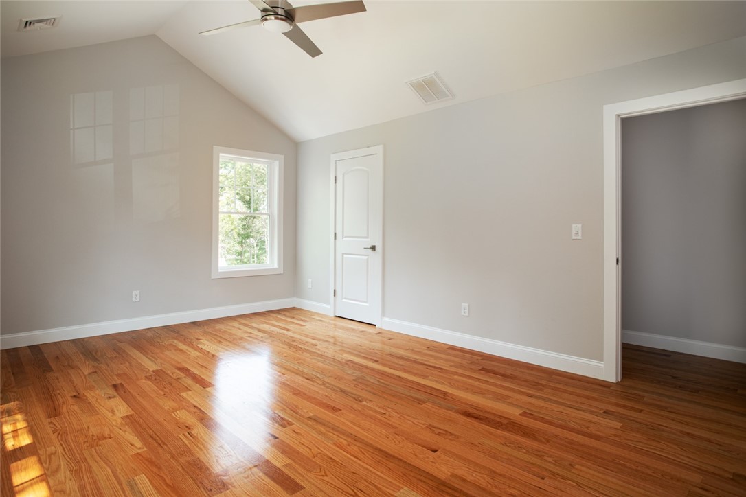 9 Lyne Road Tiverton, RI 02878 - Photo 17 of 24 Gallery Image 17
