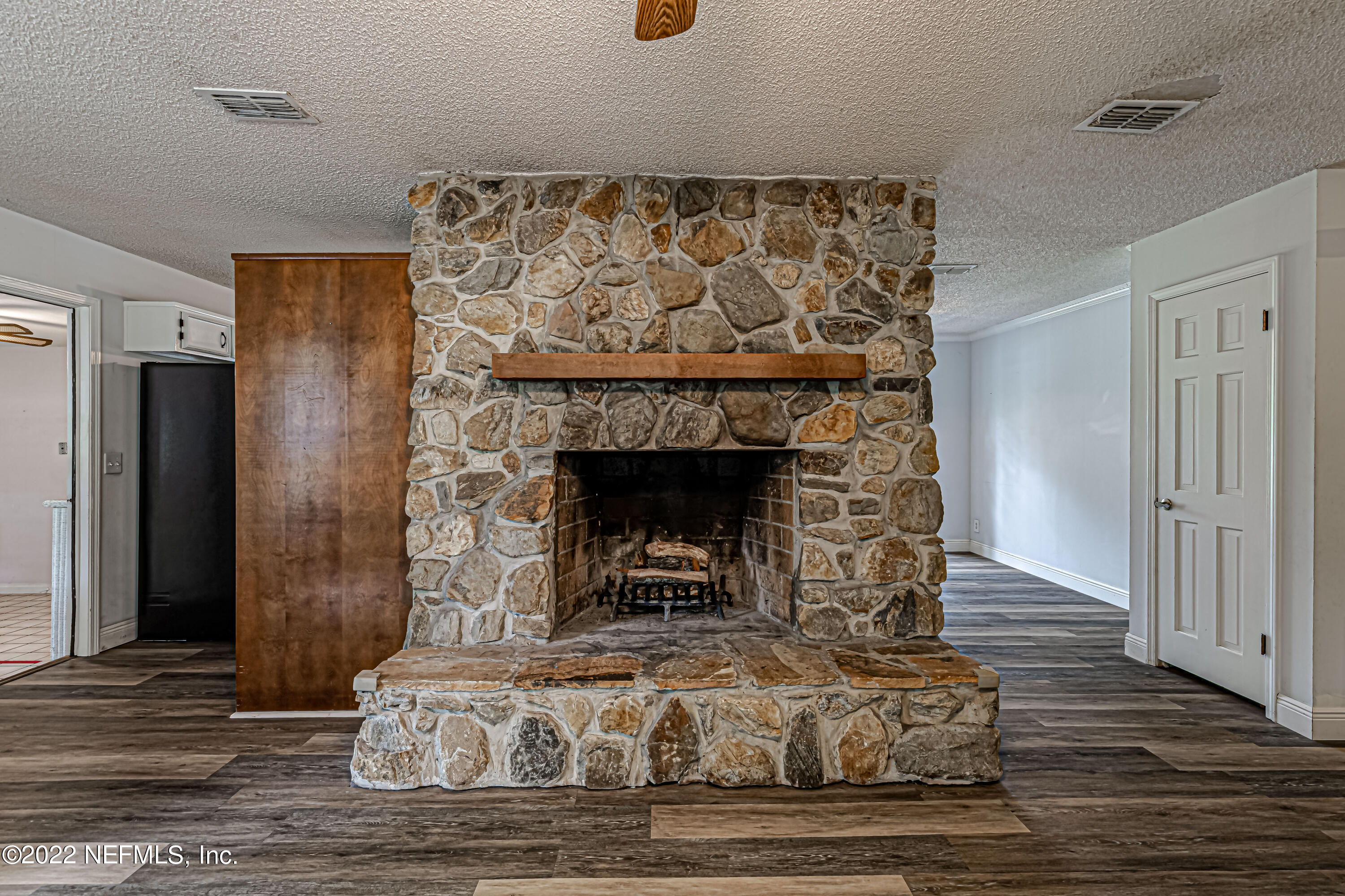 244 Old Hard Road Fleming Island, FL 32003 - Photo 8 of 32 7-Fireplace
